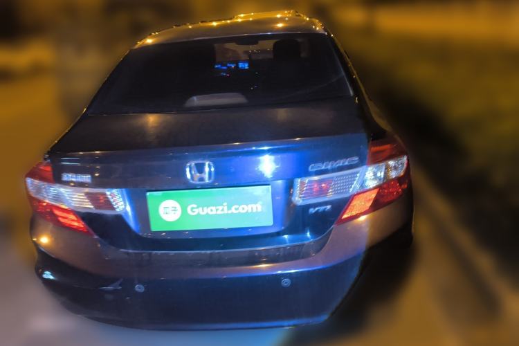 Used Honda Civic 2012 1.8L automatic luxury edition
