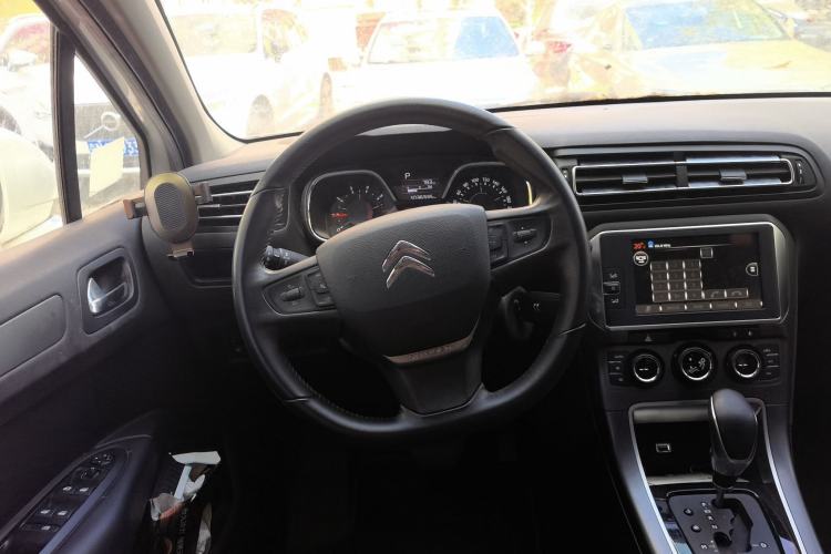 Used Citroen C4 Sega 2016 1.6L Automatic Luxury Model Steering Wheel