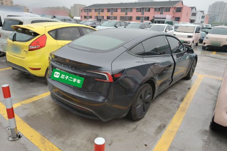 Used Tesla Model 3 2023 Rear-Wheel-Drive Version
