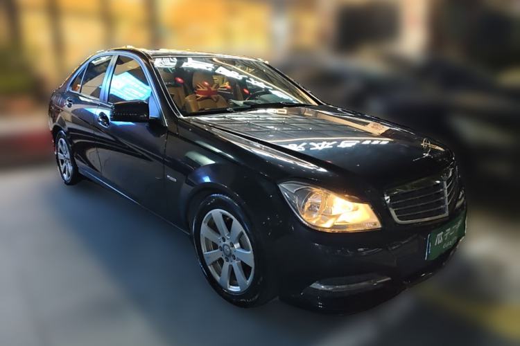 Used Mercedes-Benz C-Class 2010 C 180K Classic model
