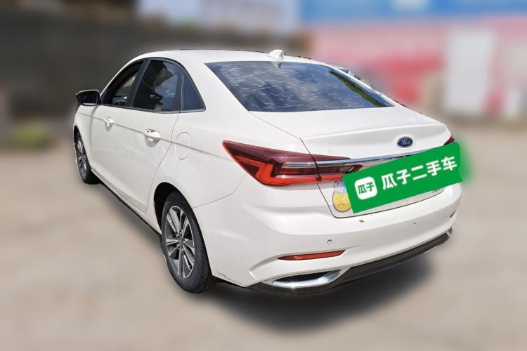 Used Ford Escort 2021 1.5L Automatic Diamond Edition
