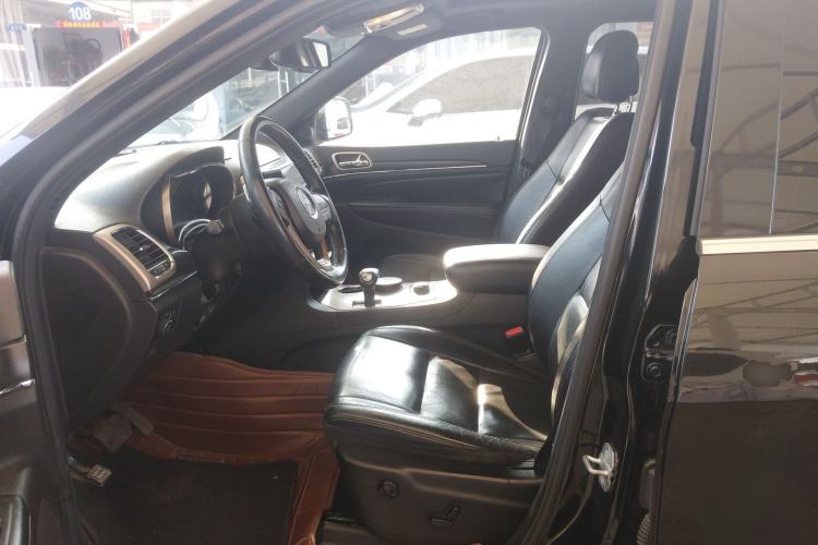 Used Jeep Grand Cherokee 2014 3.0L Comfort Navigation Edition
