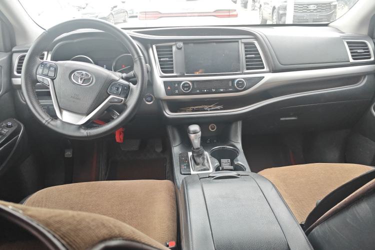 Used Toyota Highlander 2015 2.0T Four-Wheel Drive Luxury Edition 7-Seater Center Console