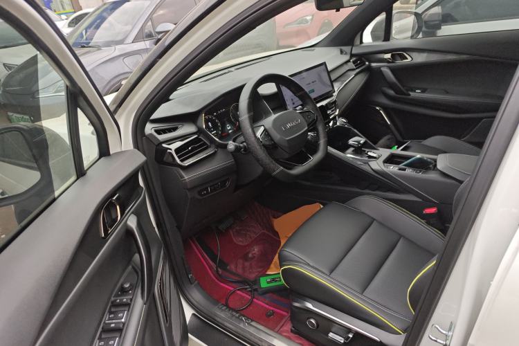 Used Lynk & Co 06 2023 Remix 1.5T Dynamic Halo
