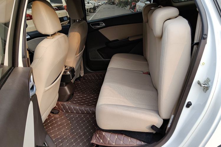 Used Baojun 310W 2017 1.5L Manual Comfort Version China V Left Rear Seat