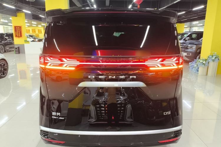 Used Denza D9 2022 DM-i 970 Four-Wheel Drive Prestige Model