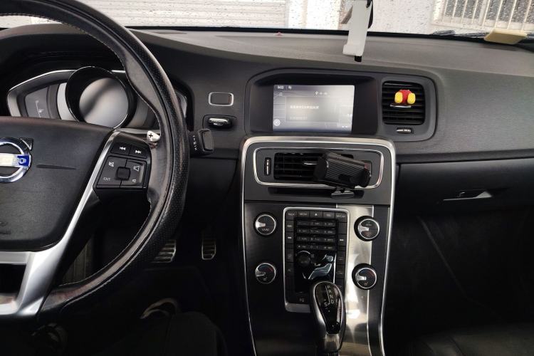 Used Volvo S60 2014 Facelift T5 Personalized Sport Edition
