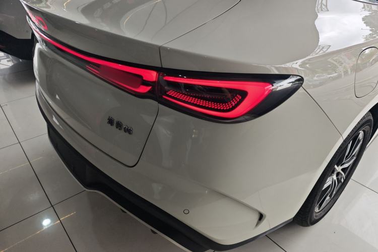 Used BYD Seal 06 New Energy 2024 DM-i 80KM Prestige Model Right Rear Taillight