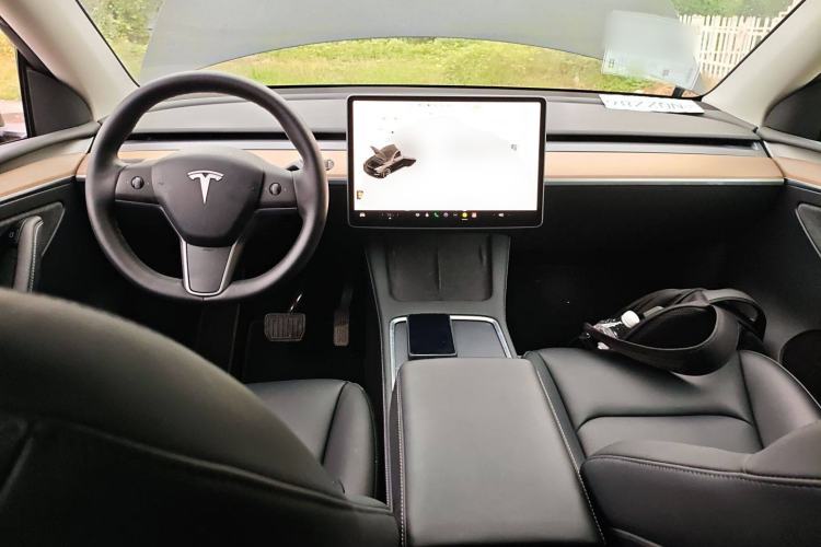 Used Tesla Model Y 2021 Standard Range Rear-Wheel Drive Version