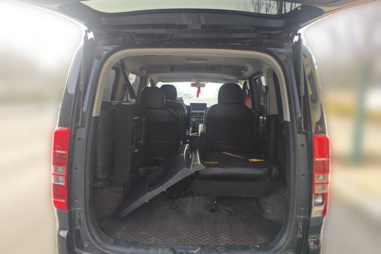 Used JAC Refine M3 2022 1.8L 7-seat Standard Edition Trunk