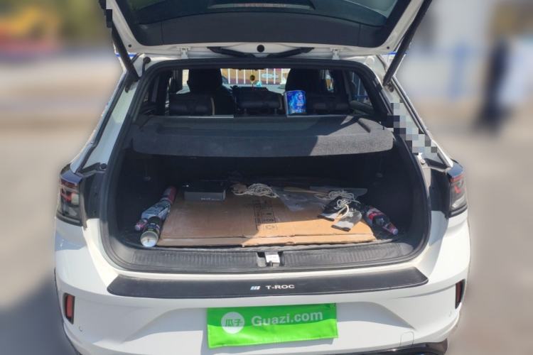 Used Volkswagen T-ROC 2024 300TSI DSG Two-Wheel-Drive Chen Guang Edition Trunk