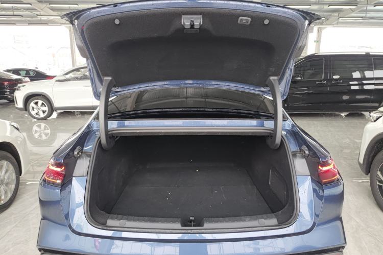 Used Geely Galaxy 8 2025 130km EM-P Starship Edition