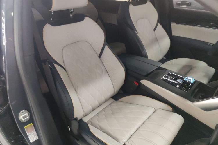 Used BYD Tang New Energy 2022 DM-p 215KM Four-Wheel Drive Flagship Model
