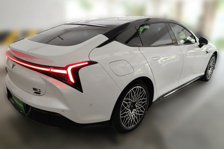 Used NETA S 2022 All-Electric 650 km Four-Wheel Drive Premium Version Rear Right 45 Deg