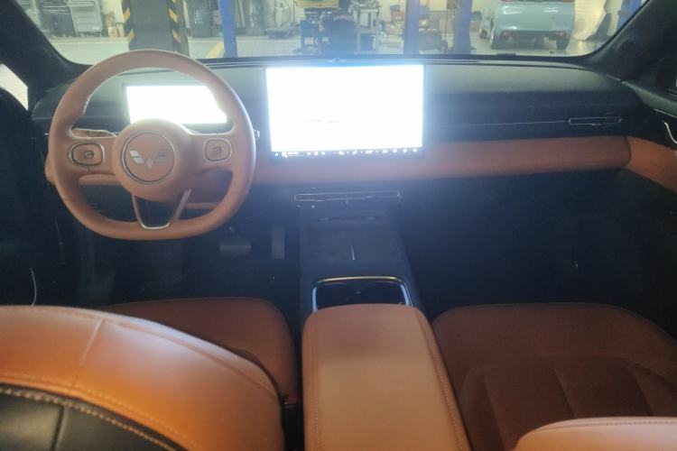 Used Wuling Xingguang 2025 610 km Smart Flagship Version Center Console