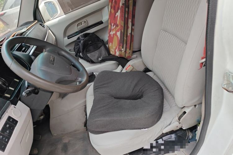 Used Jinbei New Hiace X30L CNG 2021 1.5L Natural Gas Wealth Single-Steaming Air-Conditioned Van SWCC15M
