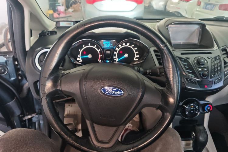 Used Ford Fiesta 2013 Sedan 1.5L Automatic Fashion Edition

