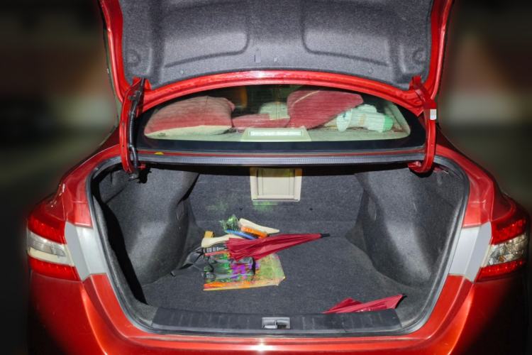 Used Nissan Sylphy 2014 1.6XV CVT Deluxe Edition Trunk