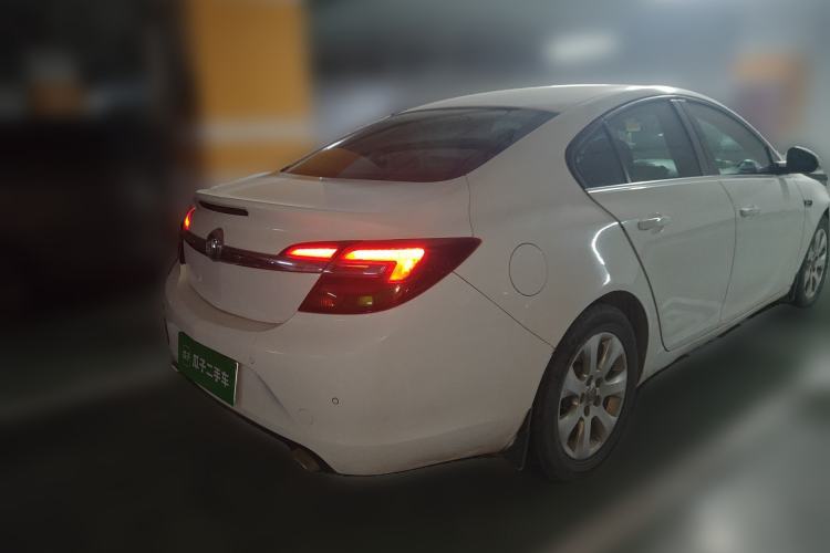 Used Buick Regal 2014 2.0L Leading Fashion Edition Rear Right 45 Deg