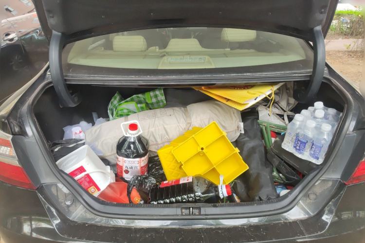 Used Toyota Camry 2016 2.0G 10th Anniversary Leading Edition Trunk