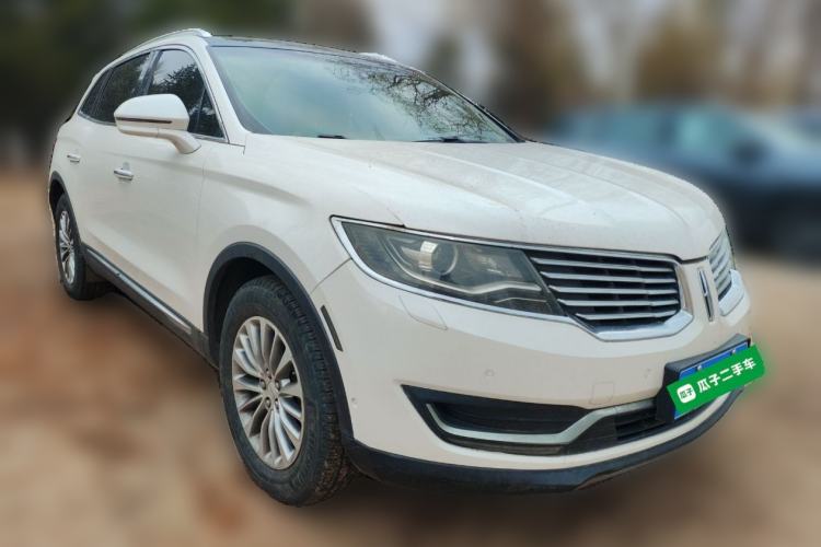 Used Lincoln MKX 2017 2.0T Four-Wheel Drive Zunya Edition Front Right 45 Deg