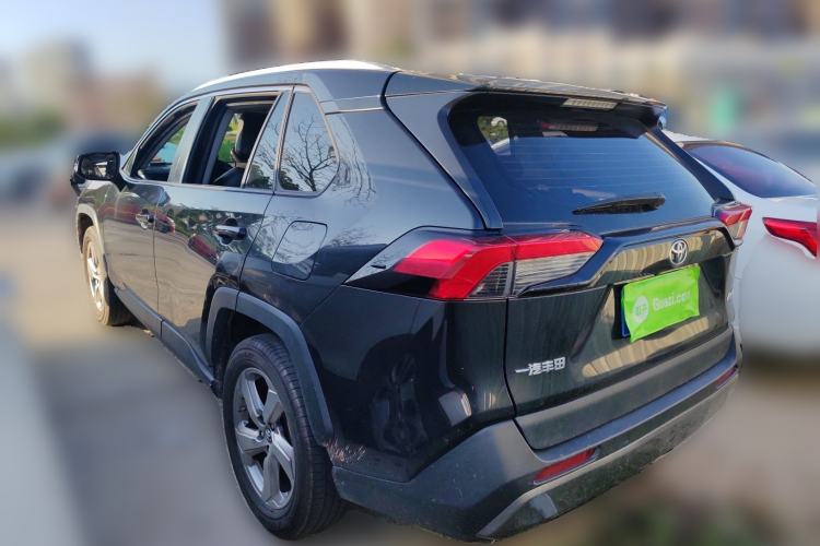 Used Toyota RAV4 2021 2.0L CVT Two-Wheel Drive Fashion Edition