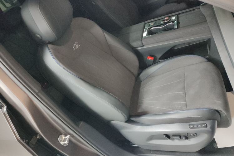 Used Volkswagen Teramont 2025 Tiguan Pro 450TSI Four-Wheel Drive Summit Edition Right Front Seat