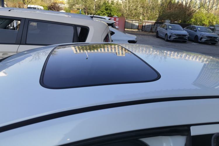 Used Honda Gienia 2017 1.5L CVT Comfort Version Roof