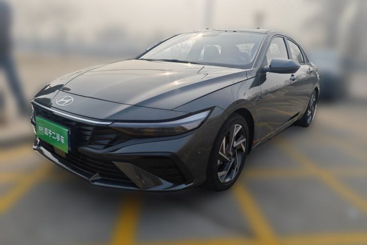 Used Hyundai Elantra 2023 1.5L CVT LUX Prestige Edition