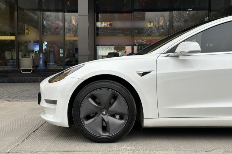 Used Tesla Model 3 2019 Long-Range Rear-Wheel-Drive Version