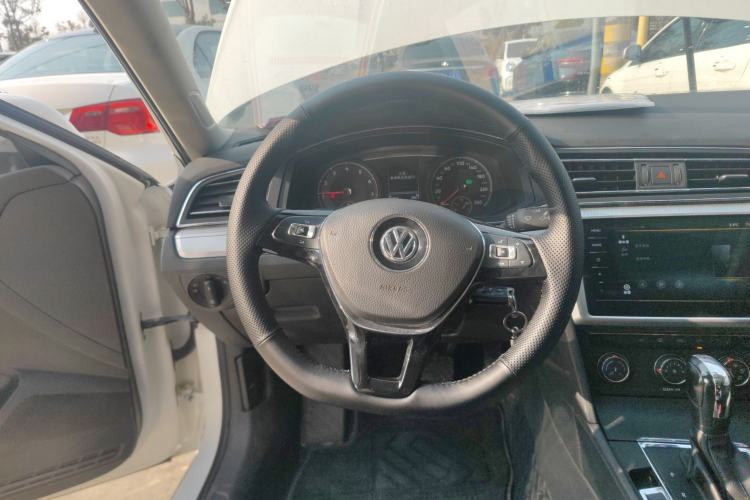 Used Volkswagen Lamando 2021 230TSI DSG Fashion Edition
