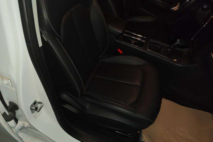 Used Roewe i6 2020 PLUS 1.6L CVT 4G Connected Glory Flagship Edition