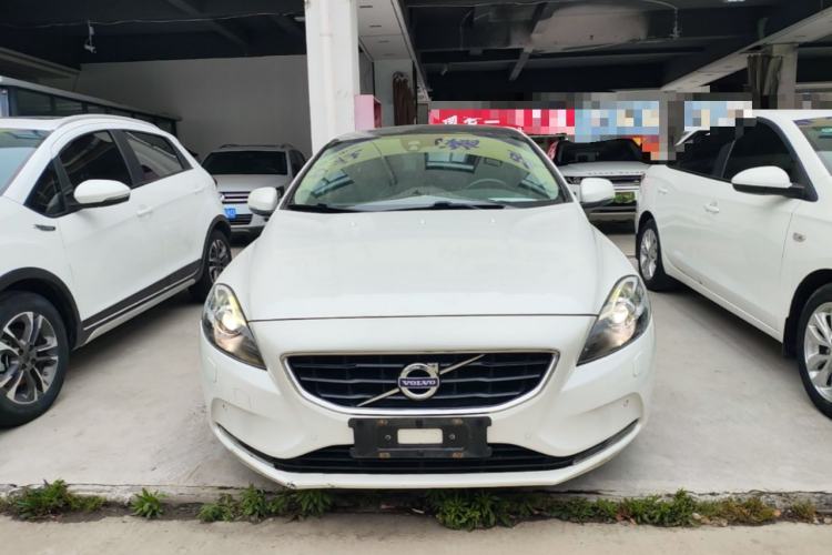Used Volvo V40 2014 T5 Prestige Edition