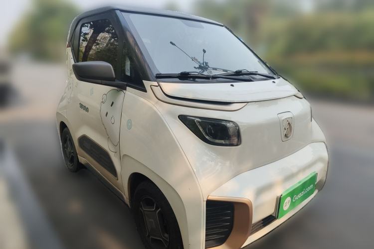Used Baojun E200 2019 250KM Smart Drive Edition Front Right 45 Deg