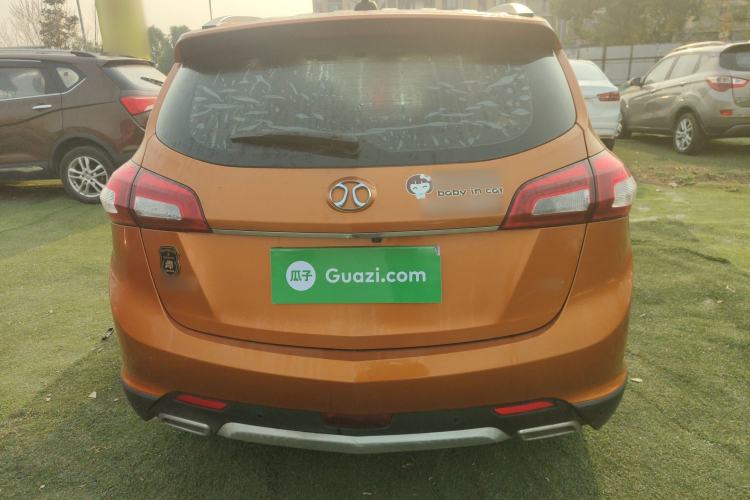 Used BAIC Senova X65 2015 2.0T Automatic Elite Model
