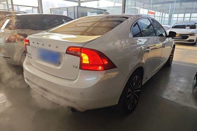 Used Volvo S60 2018 S60L T4 Smart & Ambitious Edition
