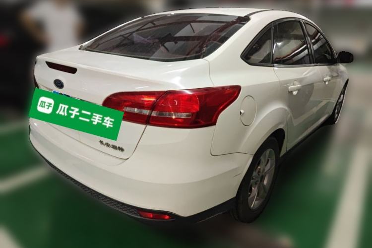 Used Ford Focus 2018 Sedan Classic 1.6L Automatic Comfort Plus Smart Drive Version
