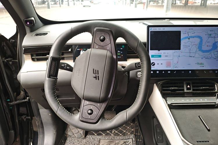 Used JETOUR Shanhai L6 2024 1.5TD DHT ULTRA