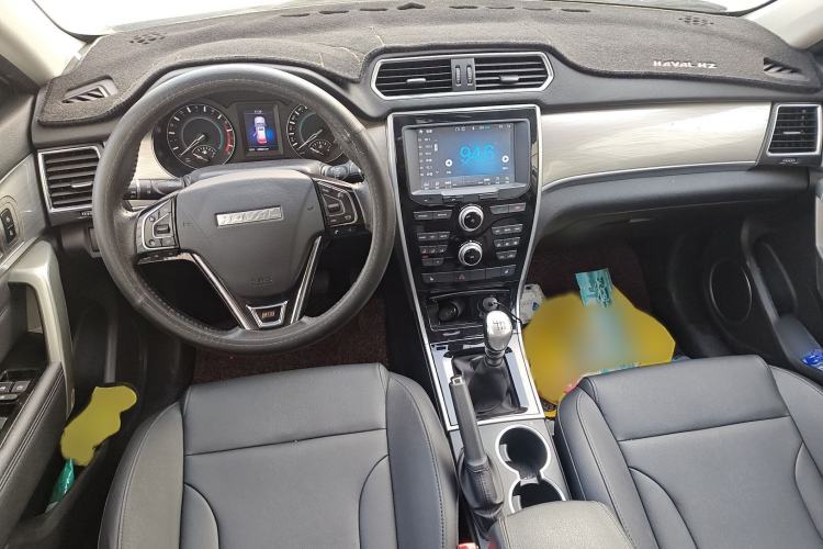 Used Haval H2 2017 Red-Label 1.5T Manual Two-Wheel-Drive Elite Model
