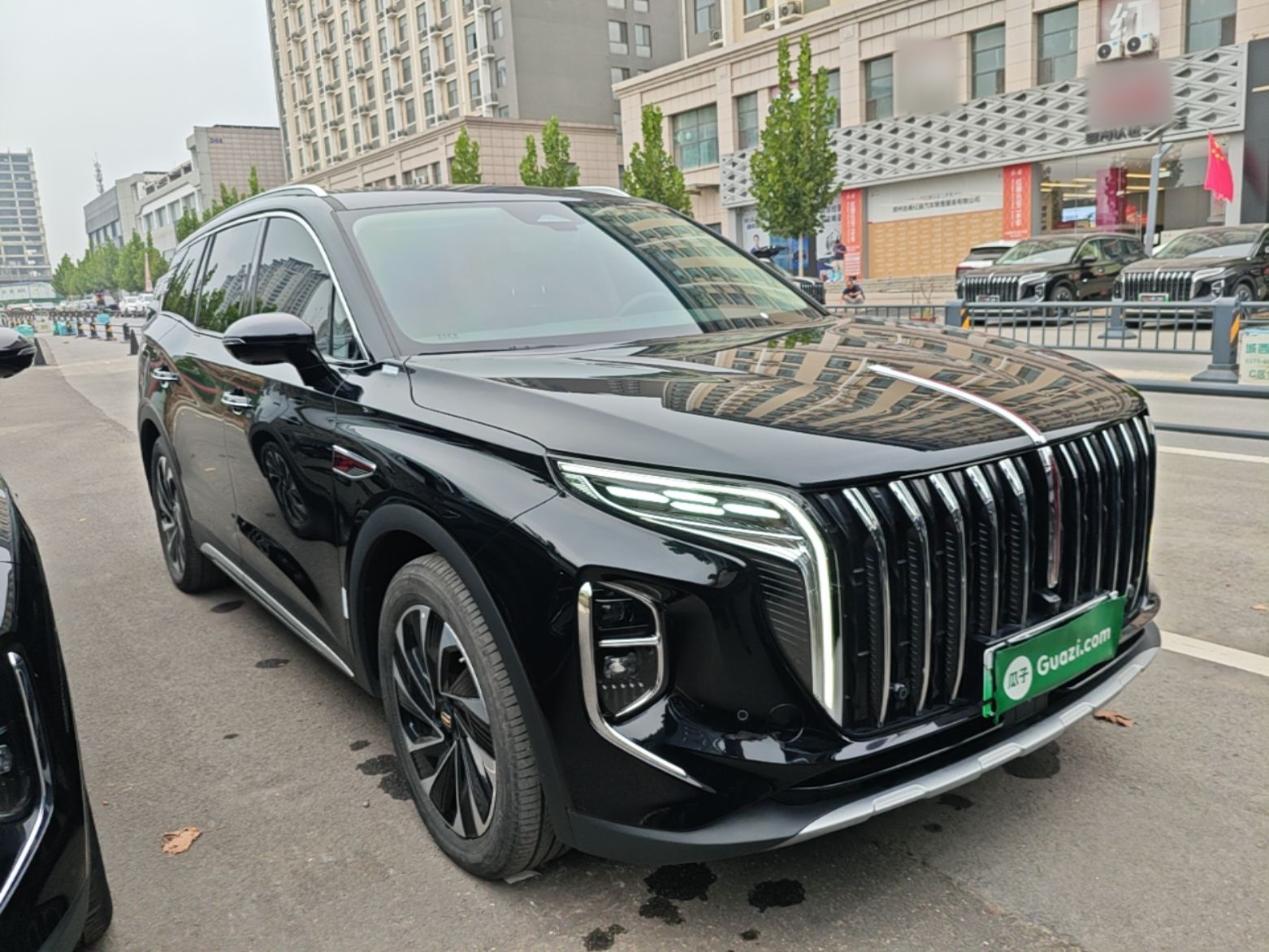 Hongqi HS7 PHEV 2024 2.0T PHEV Four-Wheel Drive Flagship Edition 7 Seats — снимка 3