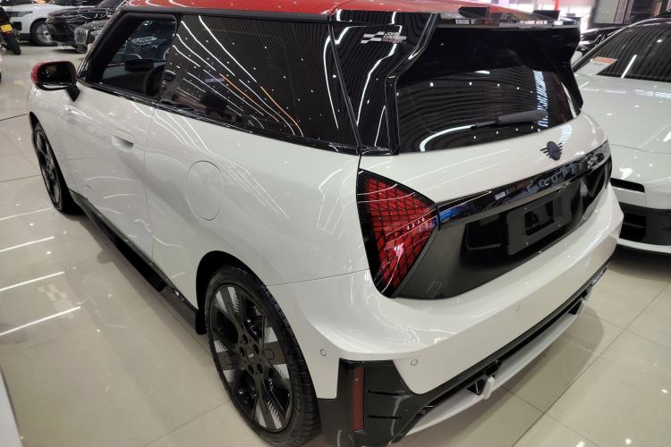 Used MINI Electric COOPER JCW 2025 JOHN COOPER WORKS
