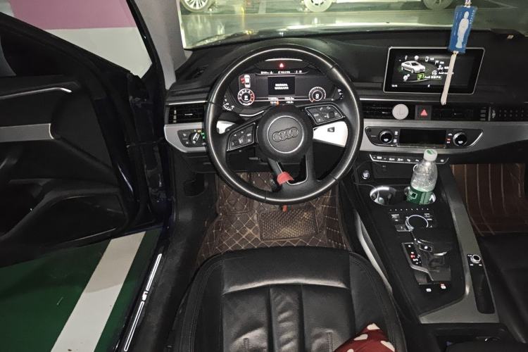 Used Audi A4L 2019 40 TFSI Fashion Edition China VI Emission Standard