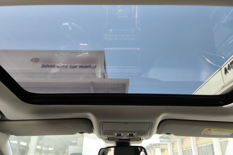 Used Jaguar XEL 2019 2.0T 250 PS Premium Edition Headliner