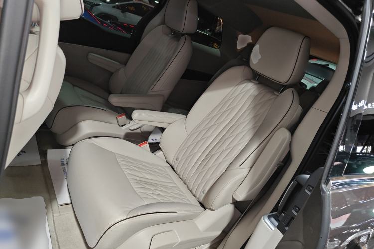 Used Buick GL8 2023 Land Executive Class 652T Luxury Model