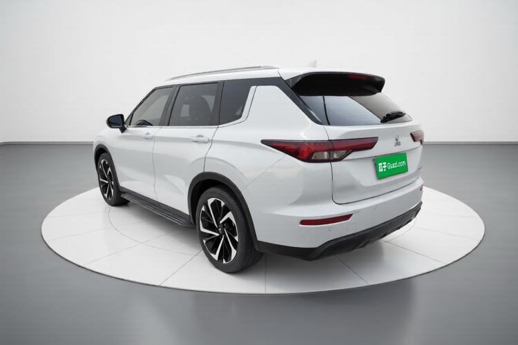 Used Mitsubishi Outlander 2023 1.5T CVT Two-Wheel Drive Luxury Edition 5 Seats Exterior 3