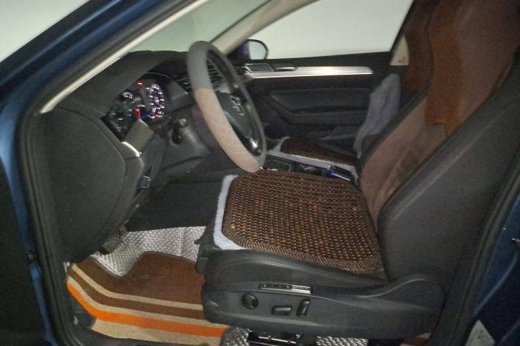 Used Volkswagen Variant 2018 380TSI Two-Wheel Drive Comfort Edition
