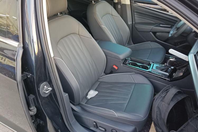 Used Volkswagen Passat 2022 330TSI Starry Luxury Edition
