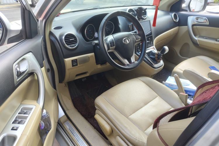 Used Haval H6 2011 2.0L Manual Two-Wheel Drive Elite Version