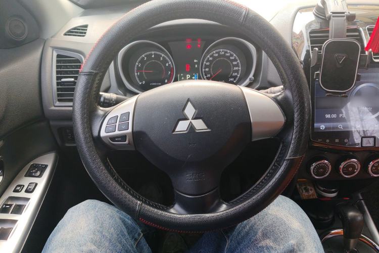 Used Mitsubishi ASX 2016 2.0L CVT Two-Wheel Drive Navigation Edition
