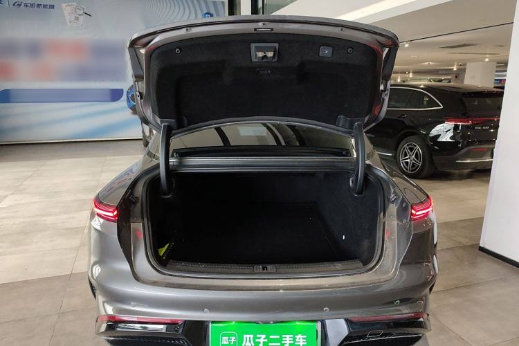 Used IM L7 2022 Dynamic Model Trunk